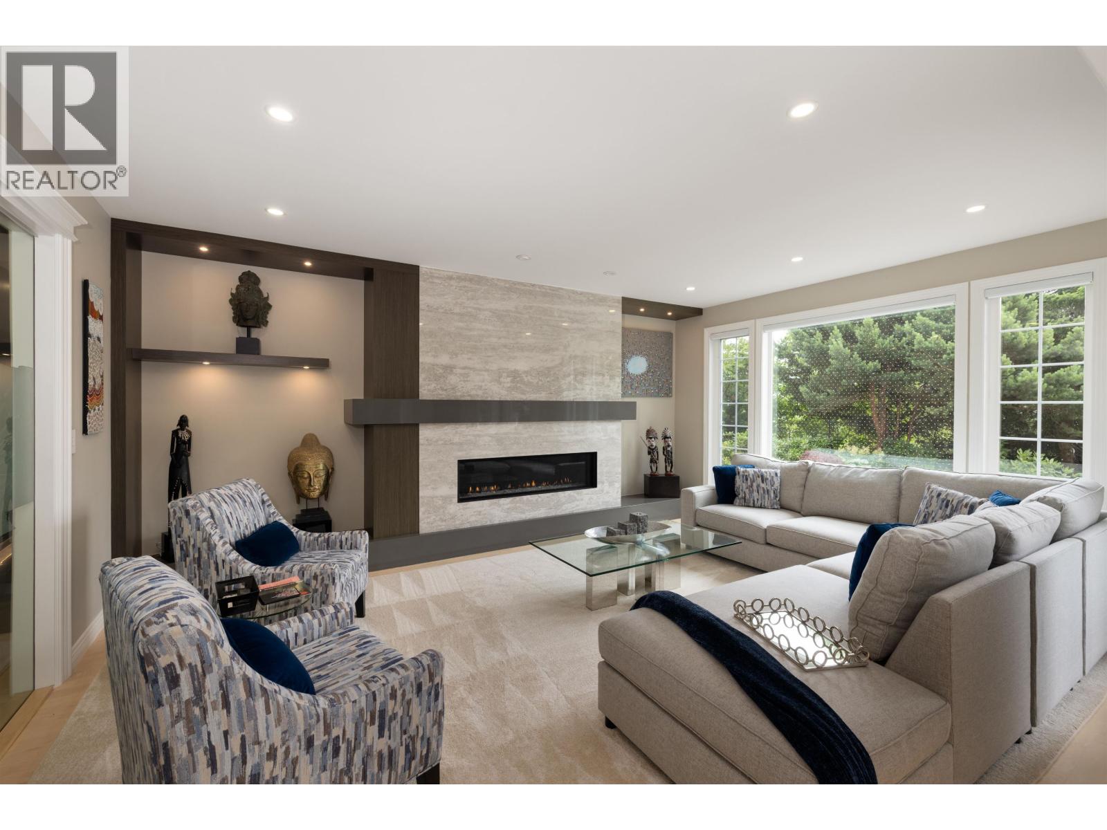 4115 E BRAEMAR ROAD, North Vancouver