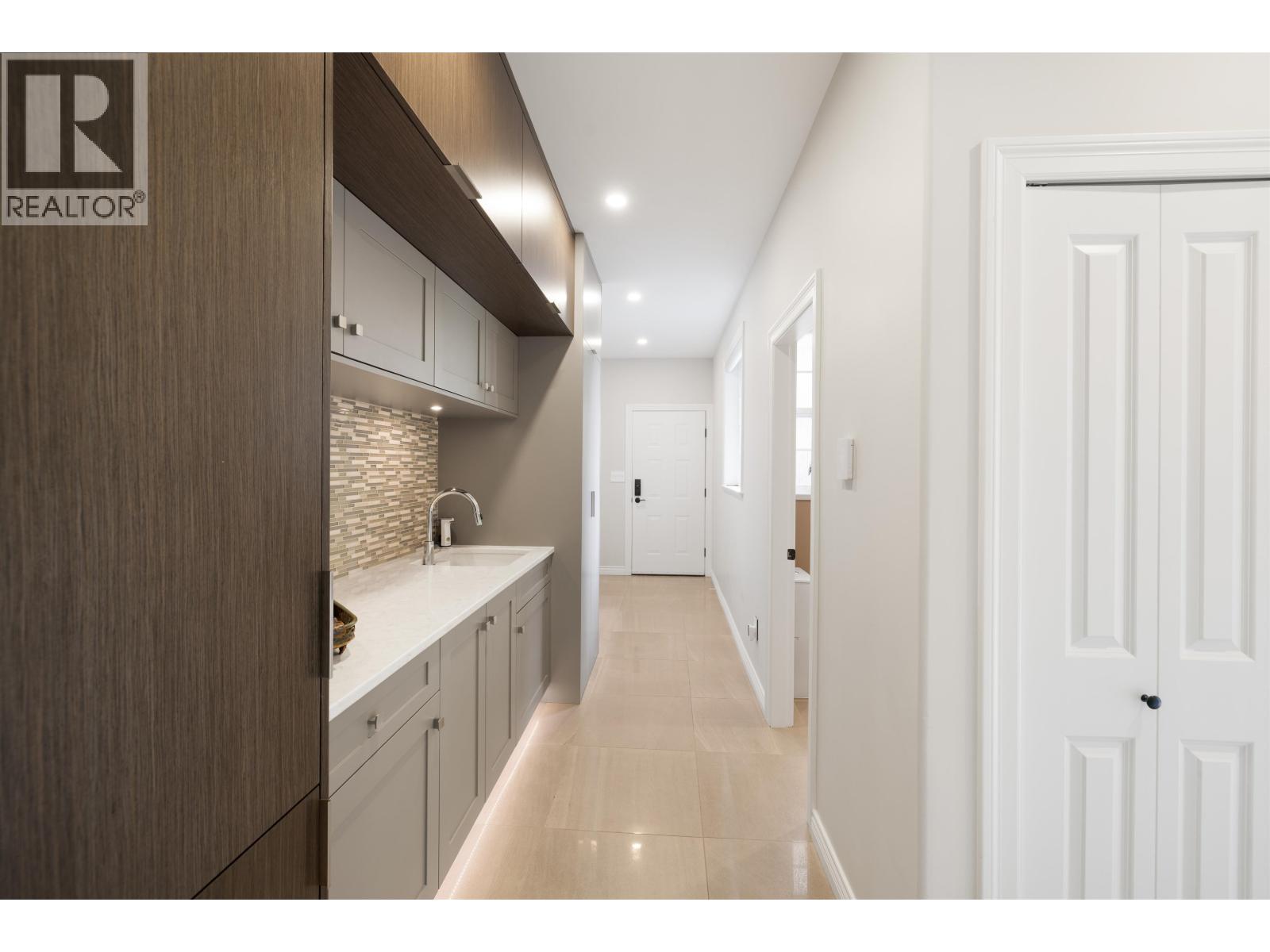 4115 E BRAEMAR ROAD, North Vancouver