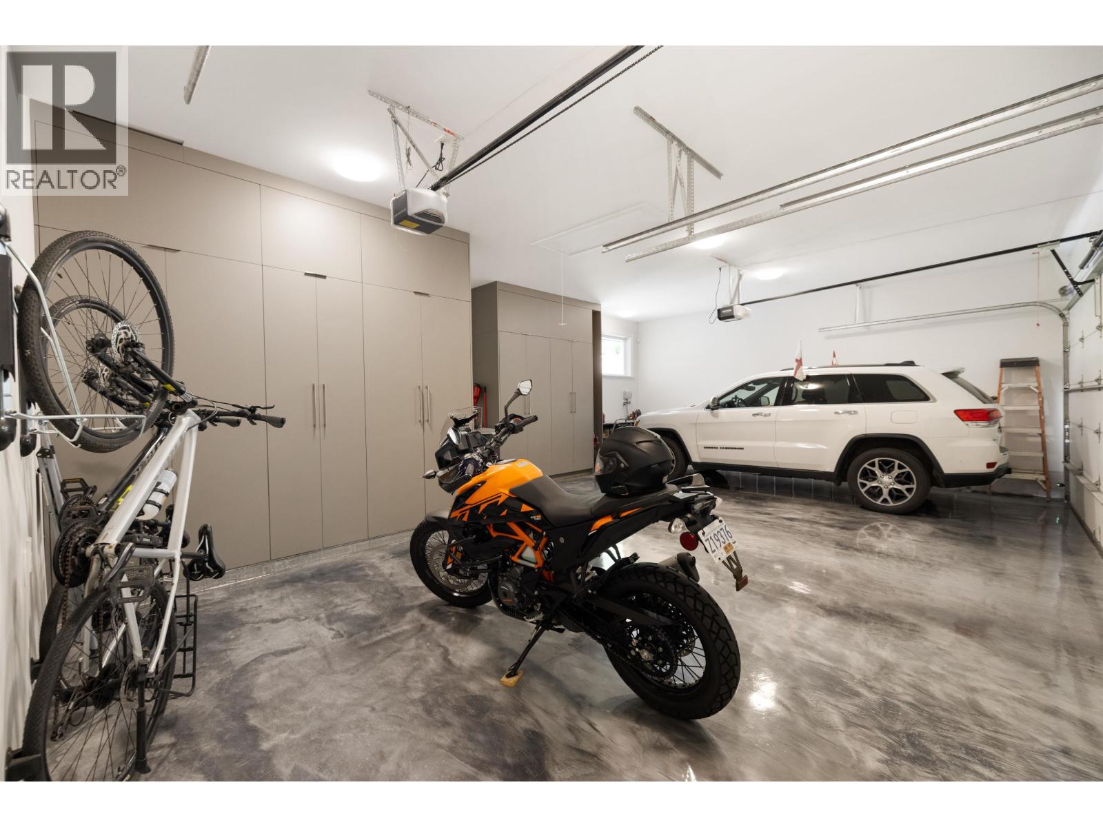 4115 E BRAEMAR ROAD, North Vancouver