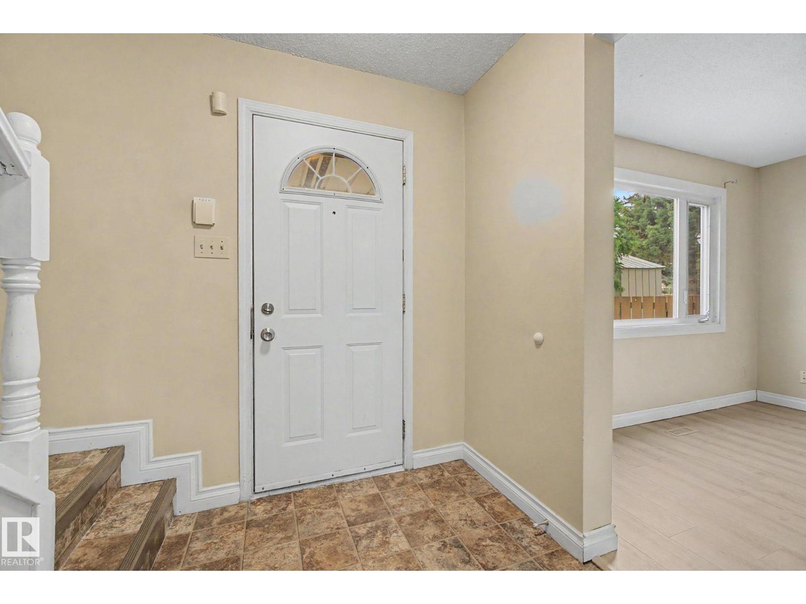 20D CALLINGWOOD CT NW - 24