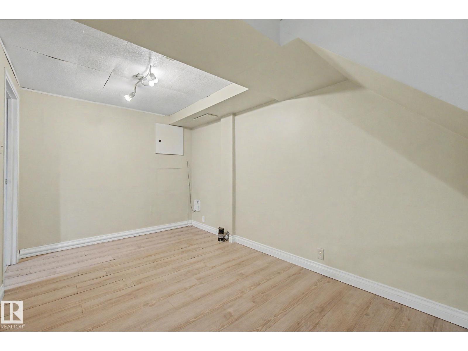 20D CALLINGWOOD CT NW - 44