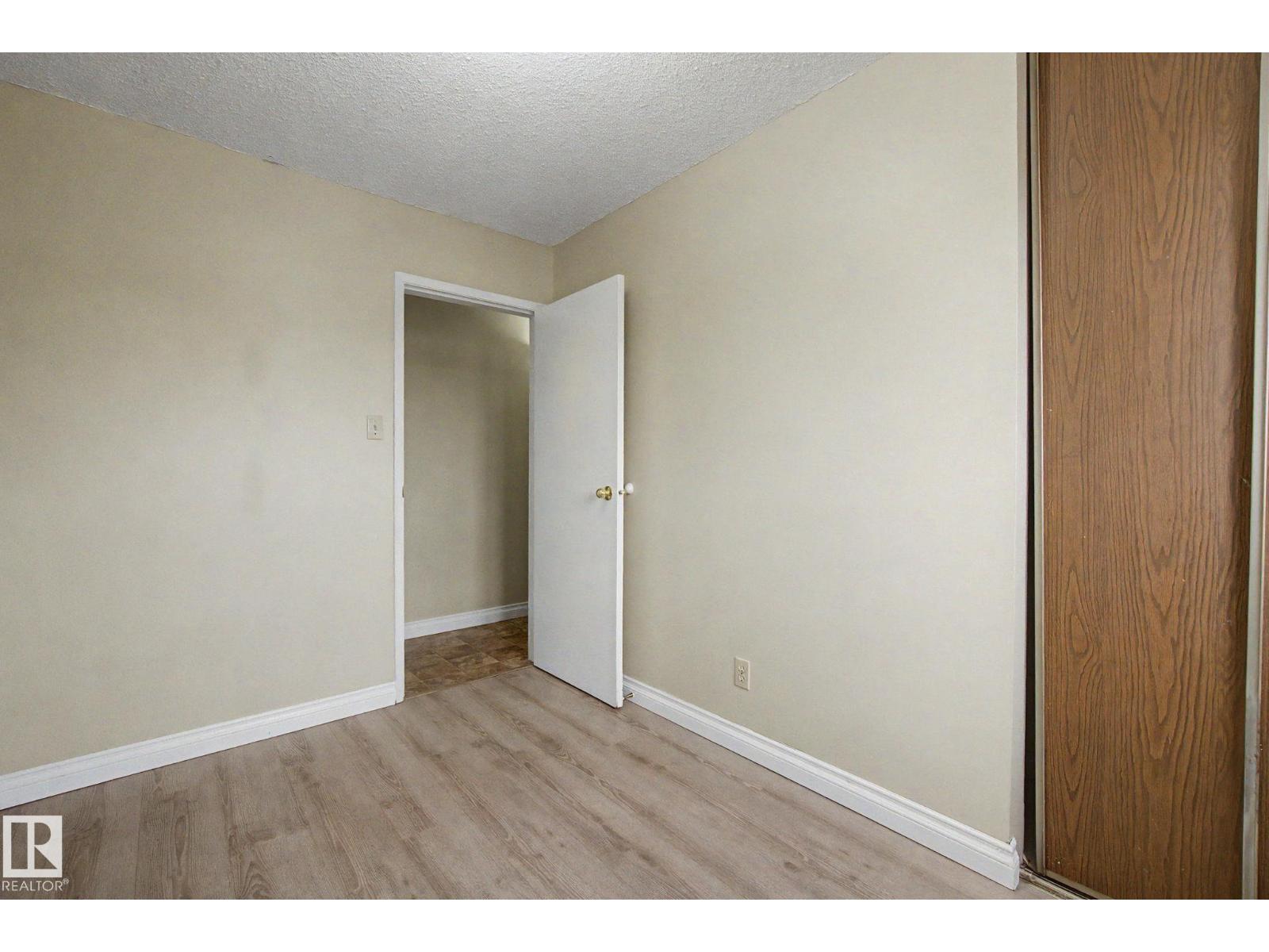 20D CALLINGWOOD CT NW - 30