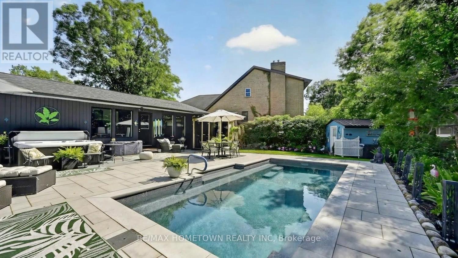 23 PINEVIEW ROAD - 44