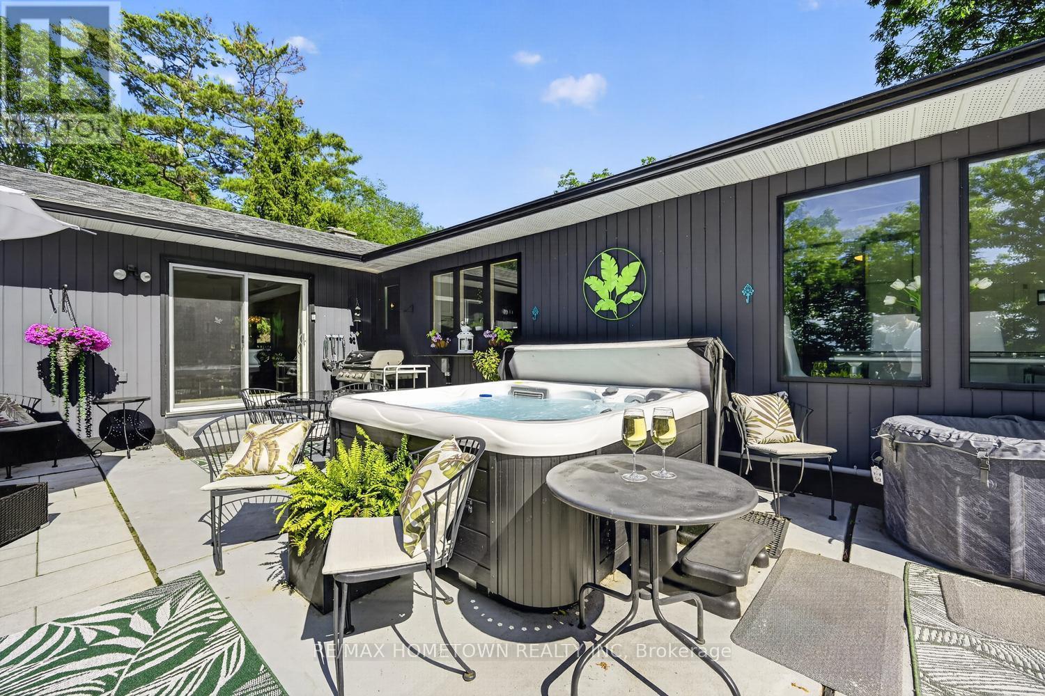 23 PINEVIEW ROAD - 46