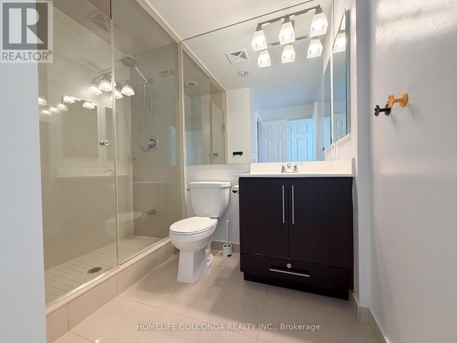 #1667 23 COX BOULEVARD - 28