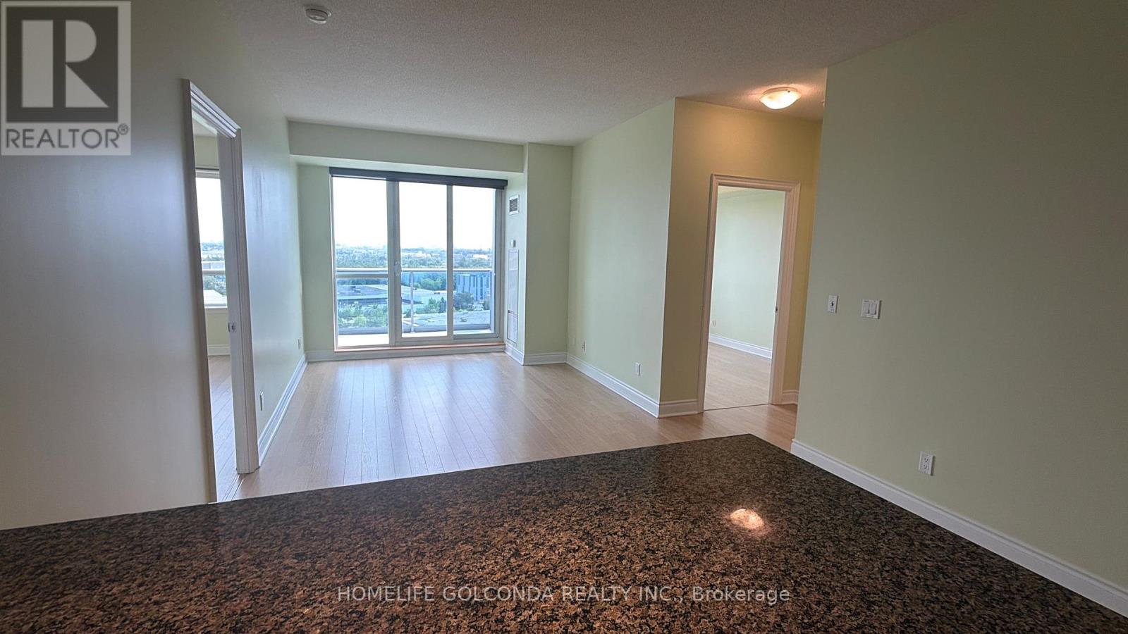 #1667 23 COX BOULEVARD - 19