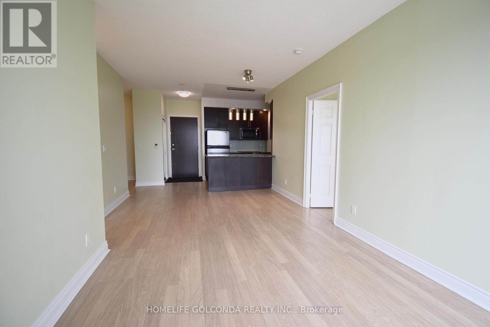 #1667 23 COX BOULEVARD - 21