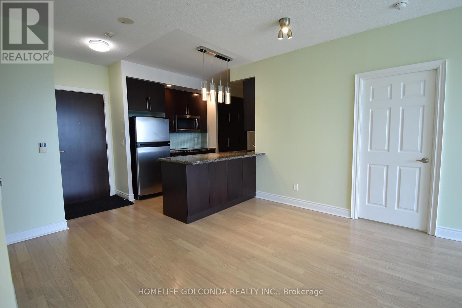 #1667 23 COX BOULEVARD - 20