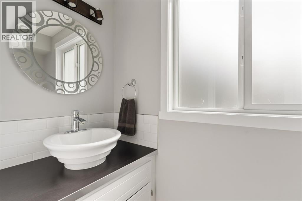 692 Woodpark Boulevard SW — photo 22