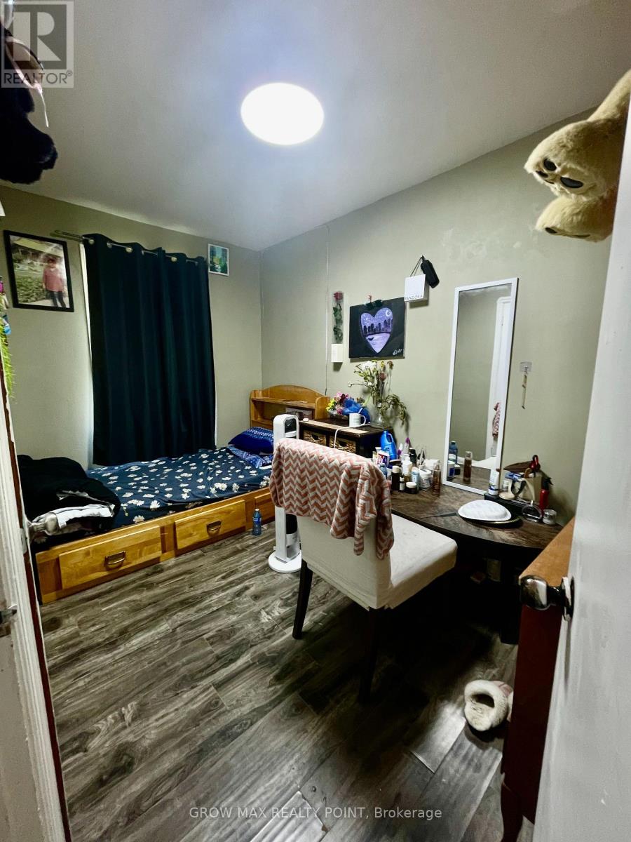 321 HIGHLAND AVENUE W - 15