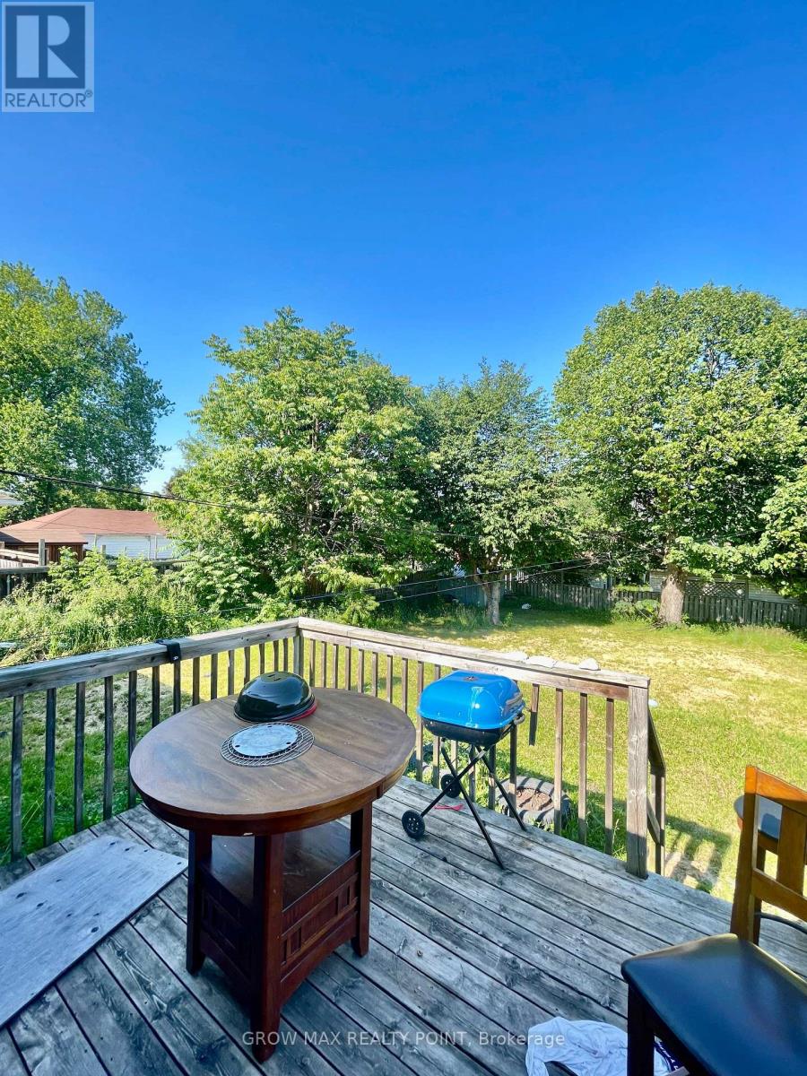 321 HIGHLAND AVENUE W - 18