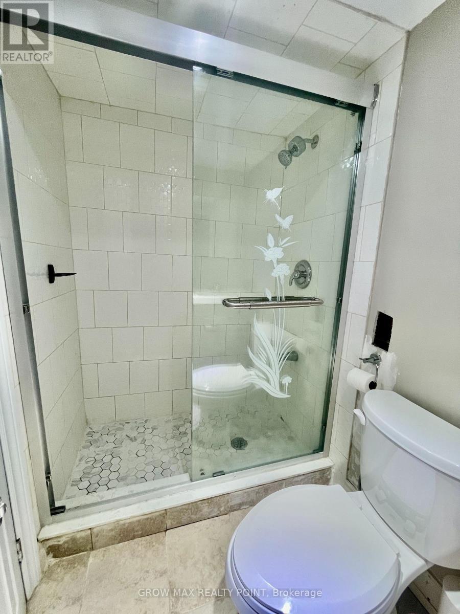 321 HIGHLAND AVENUE W - 19