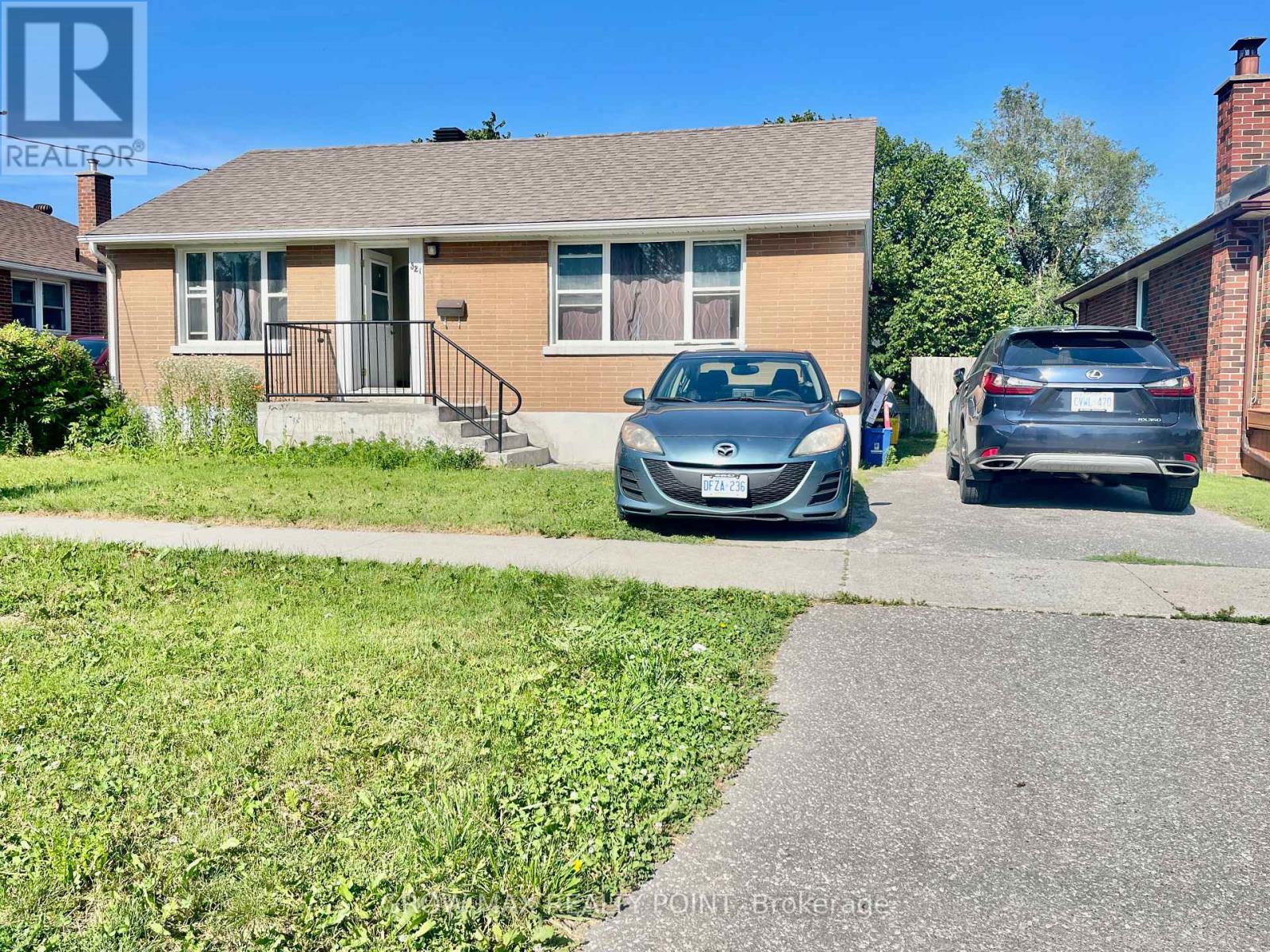 321 HIGHLAND AVENUE W - 2
