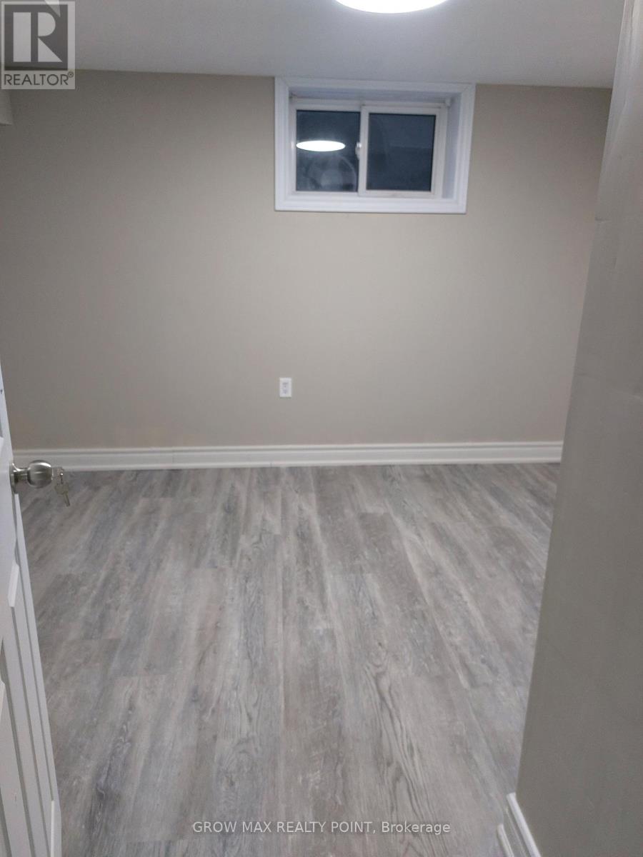 321 HIGHLAND AVENUE W - 8
