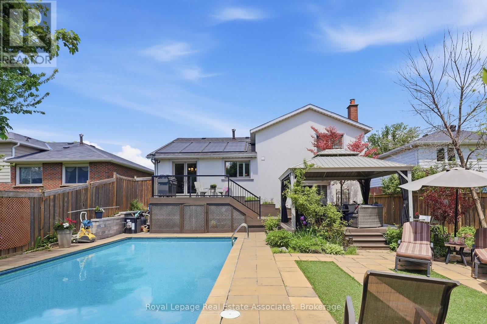 2580 HOMELANDS DRIVE - 2