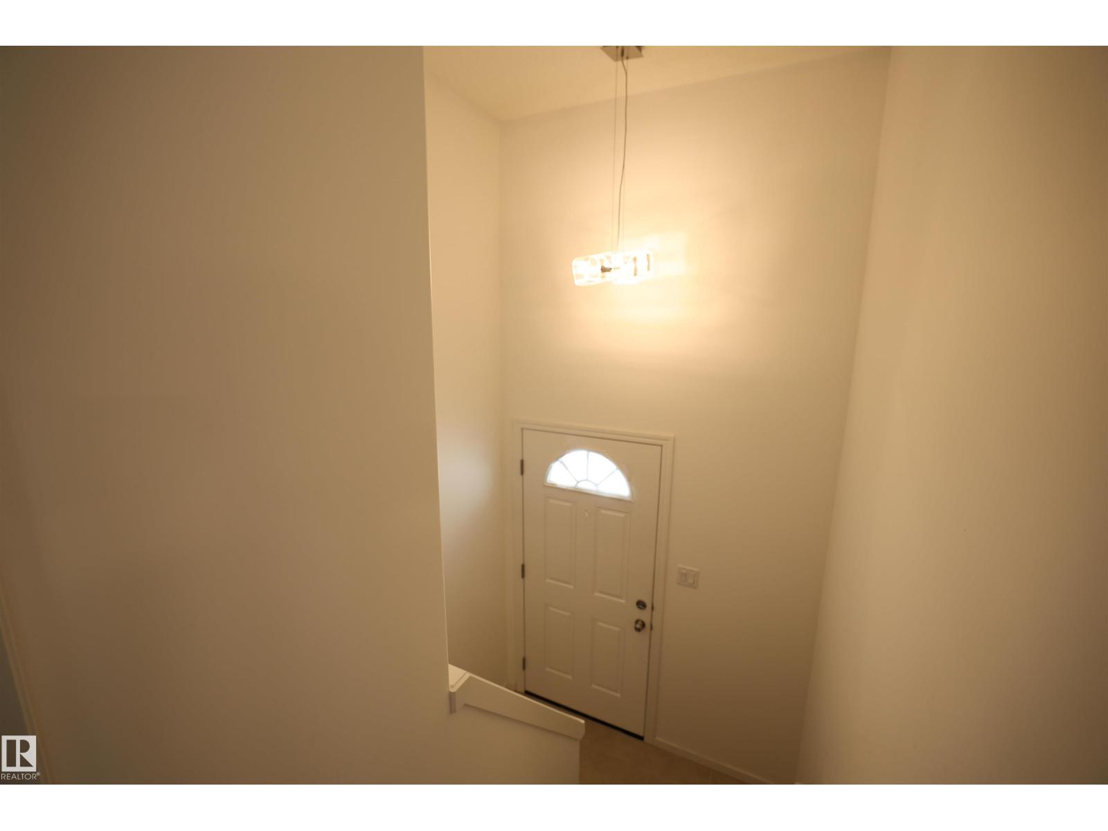 11120 132 ST NW - 10