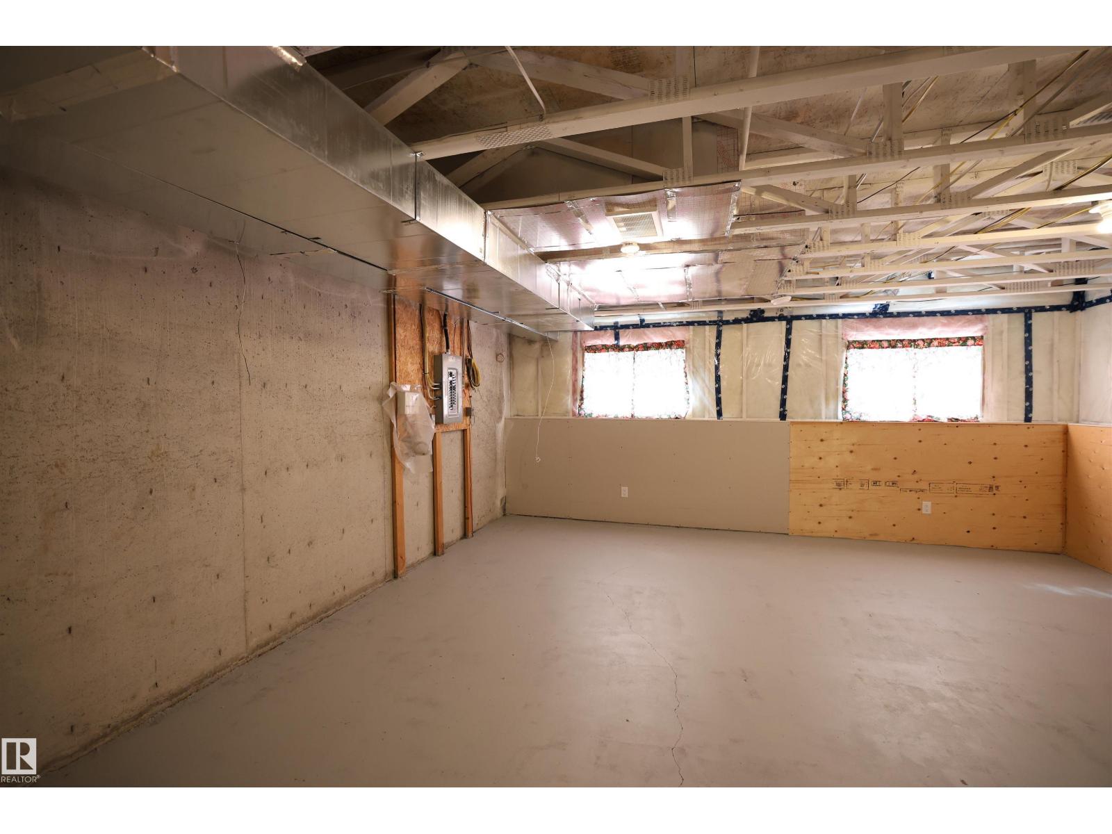 11120 132 ST NW - 11
