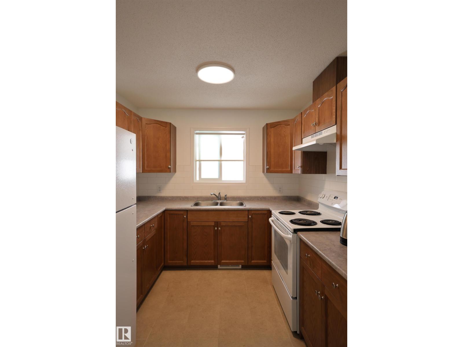 11120 132 ST NW - 2