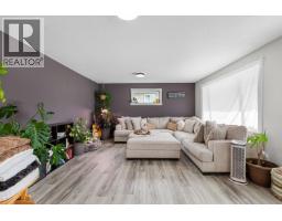 Kitchen - 6986 Tony Road, Prince George, BC V2N5P4 Photo 7