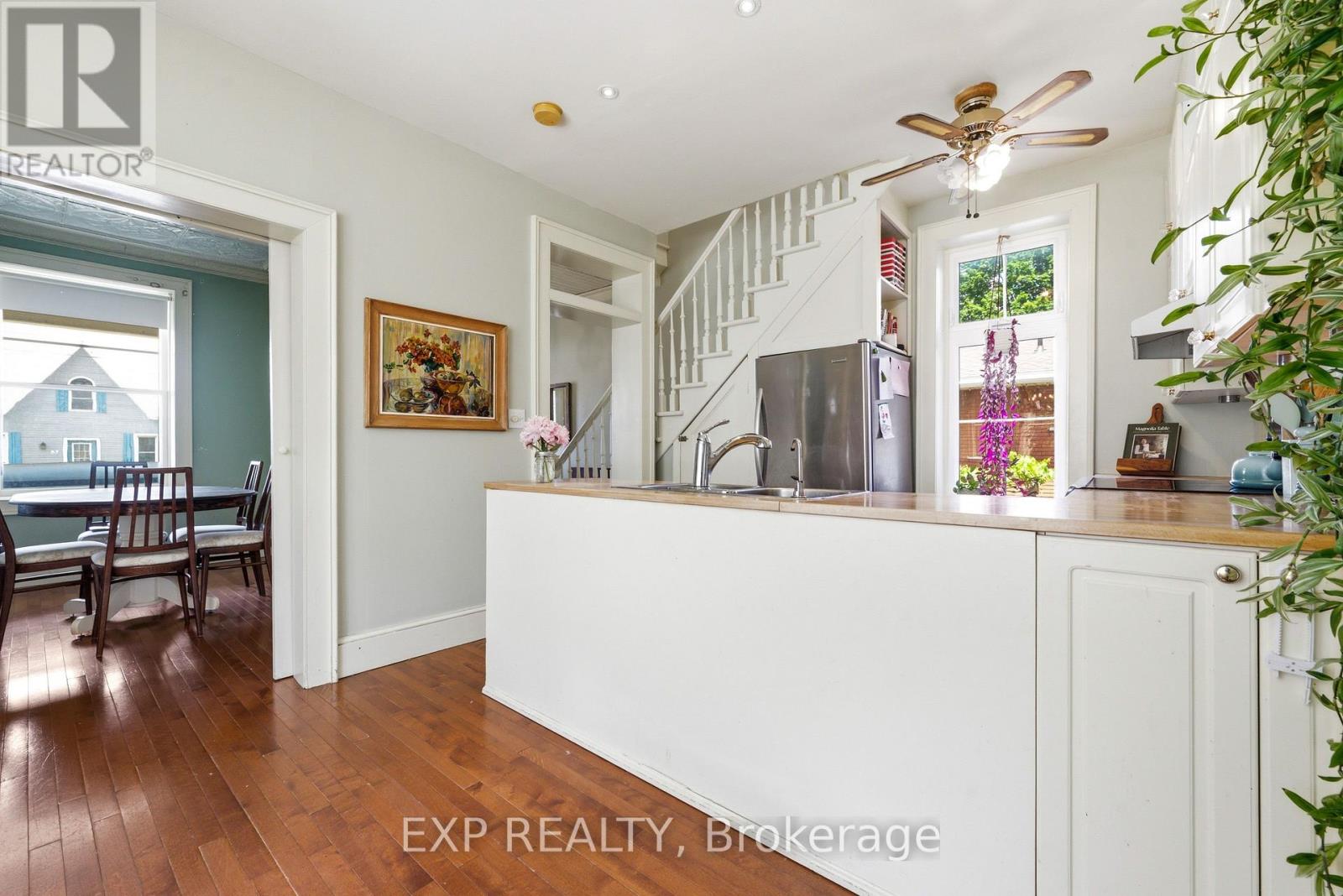 6 CRAWFORD STREET - 12