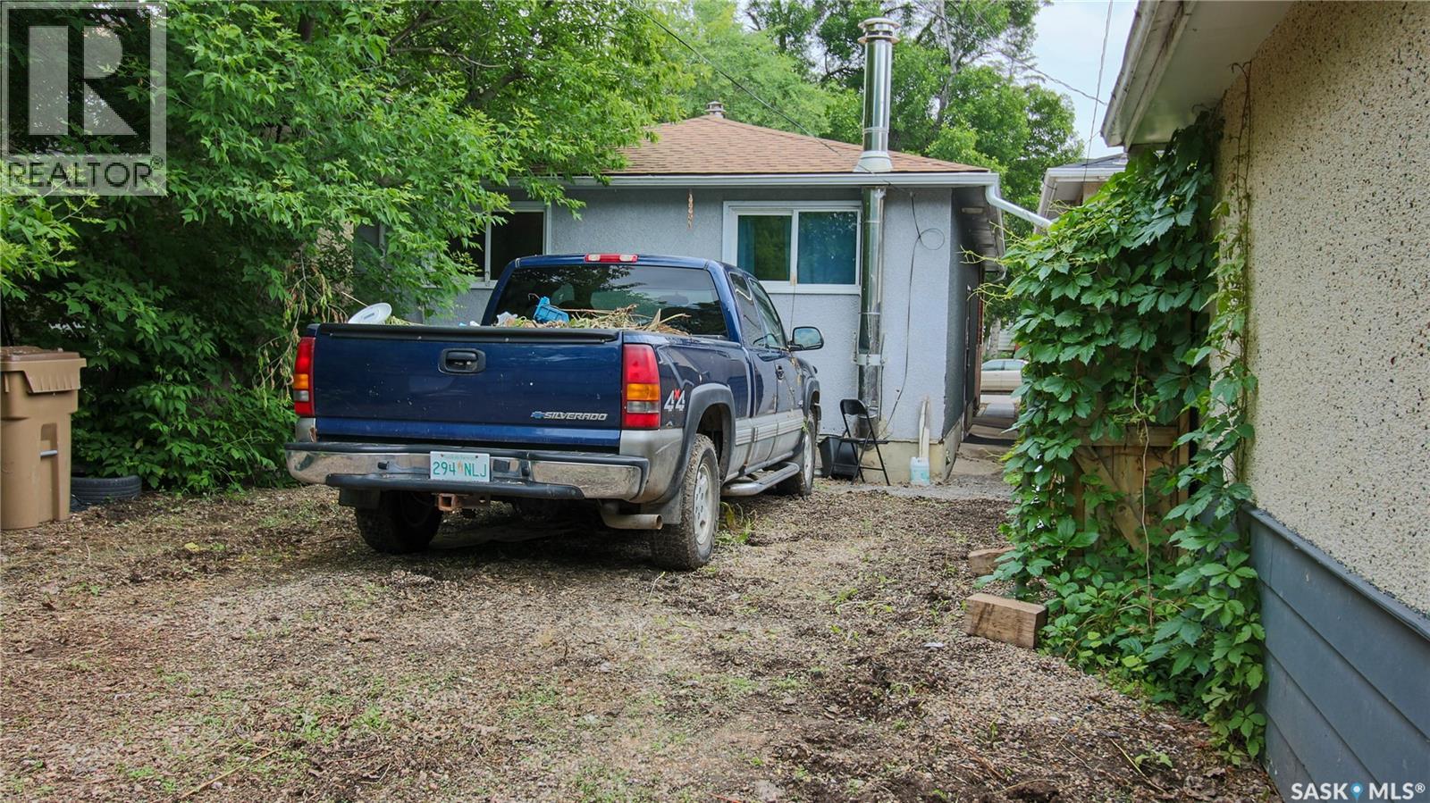 1634 Rae STREET - 35