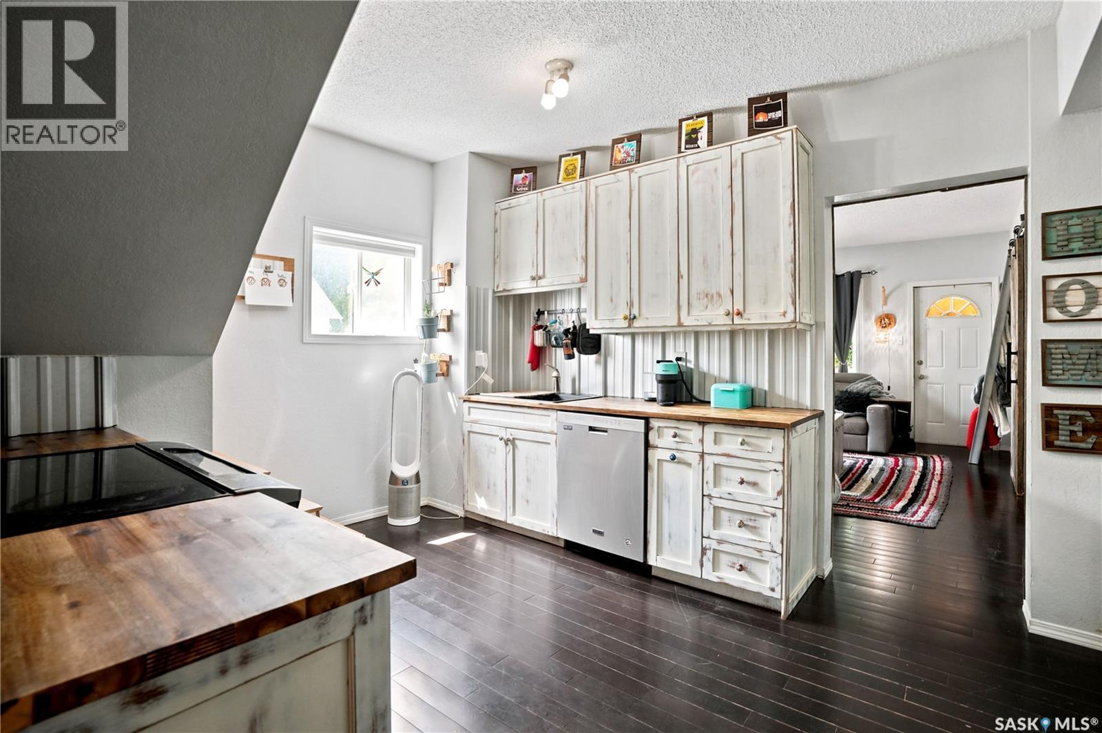 1001 4th AVENUE NE - 12
