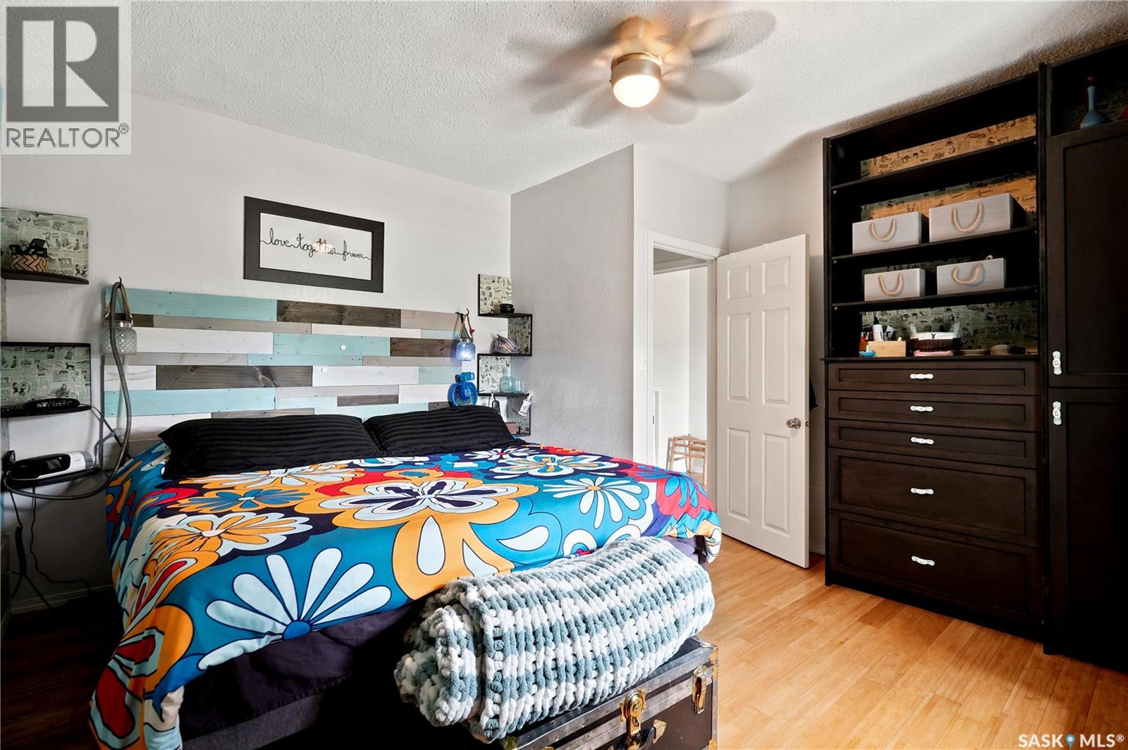1001 4th AVENUE NE - 26