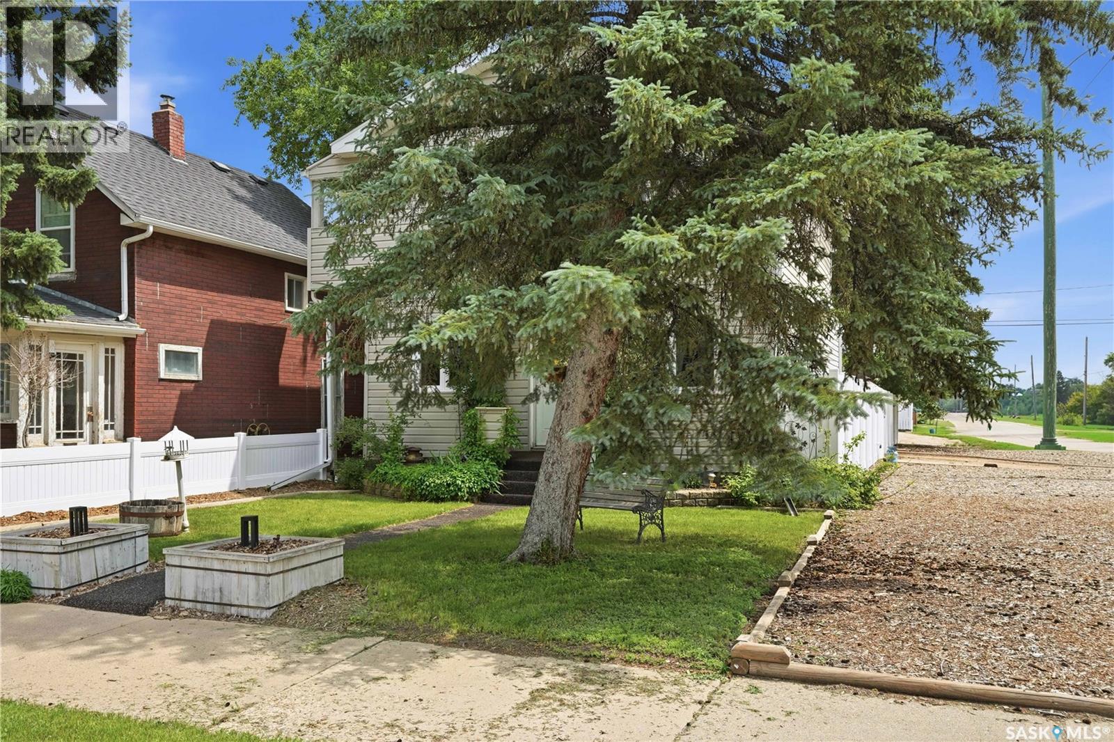 1001 4th AVENUE NE - 3