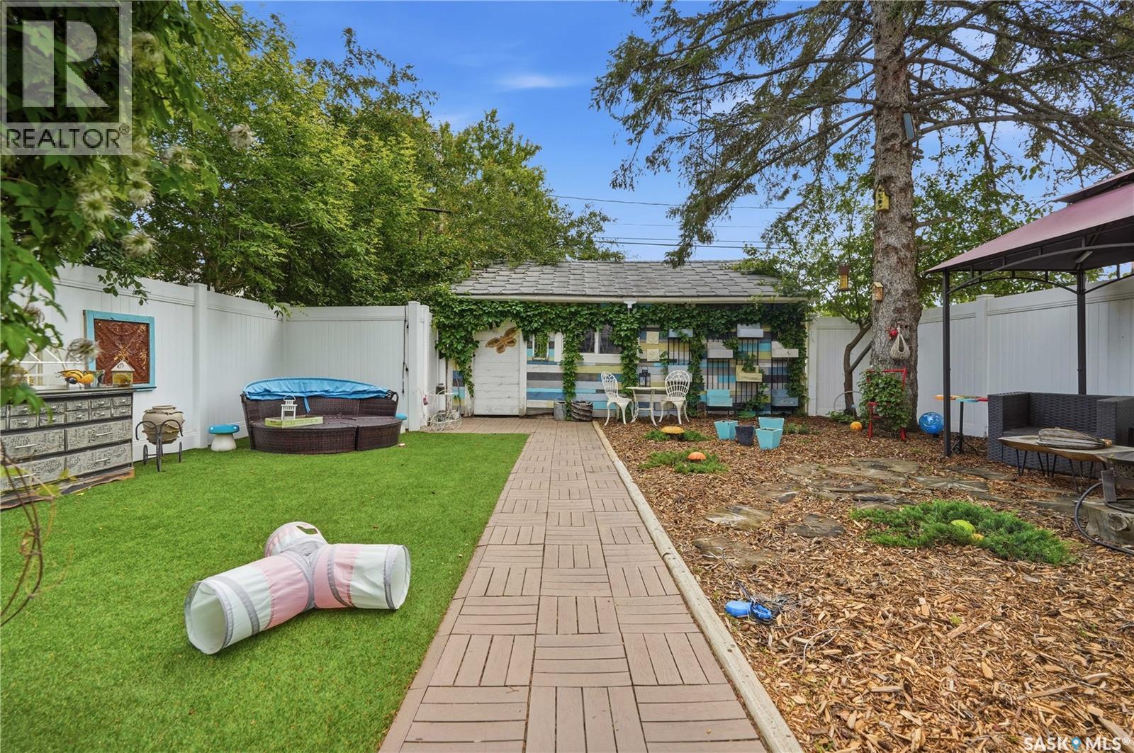 1001 4th AVENUE NE - 46