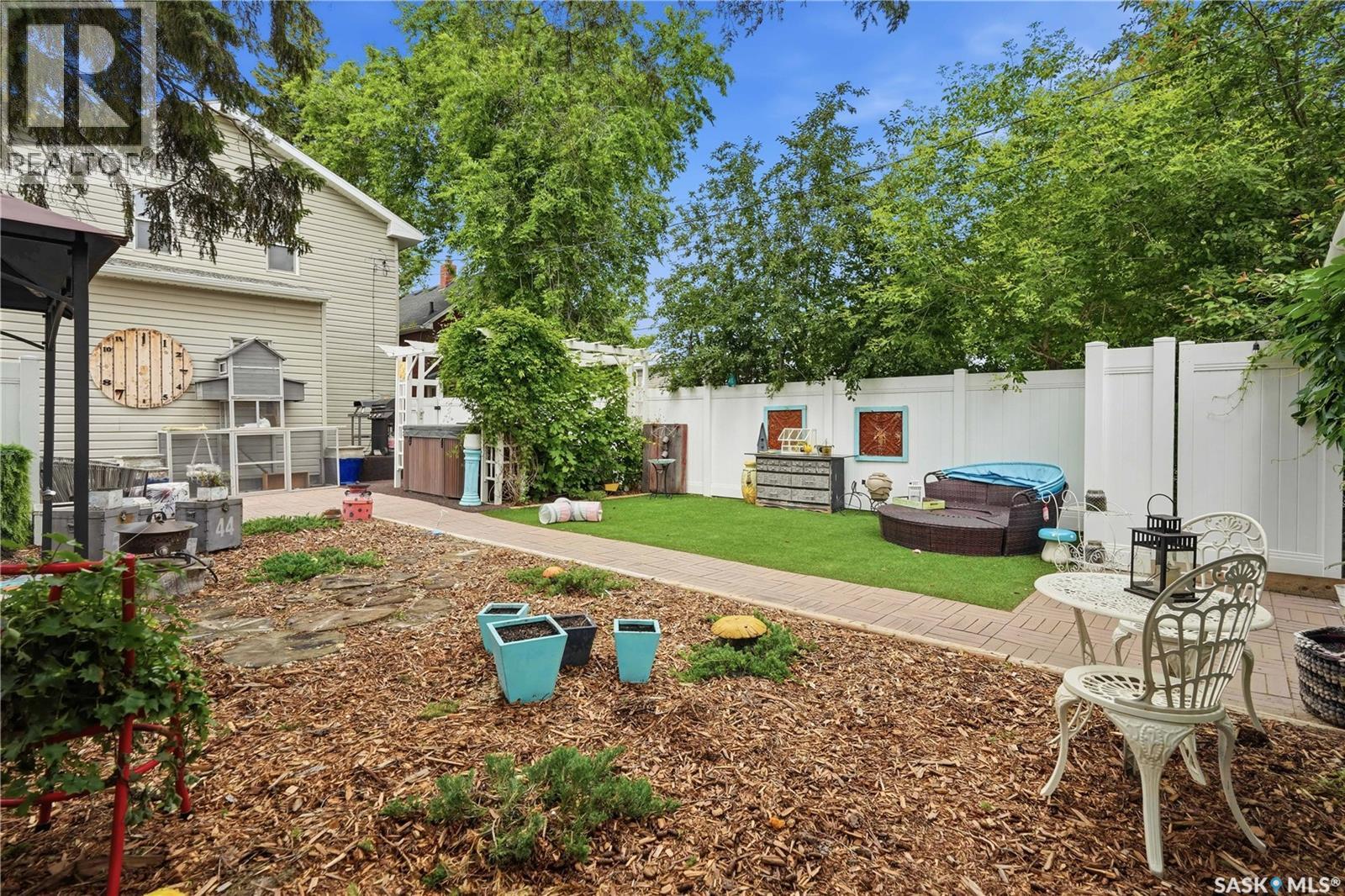 1001 4th AVENUE NE - 49