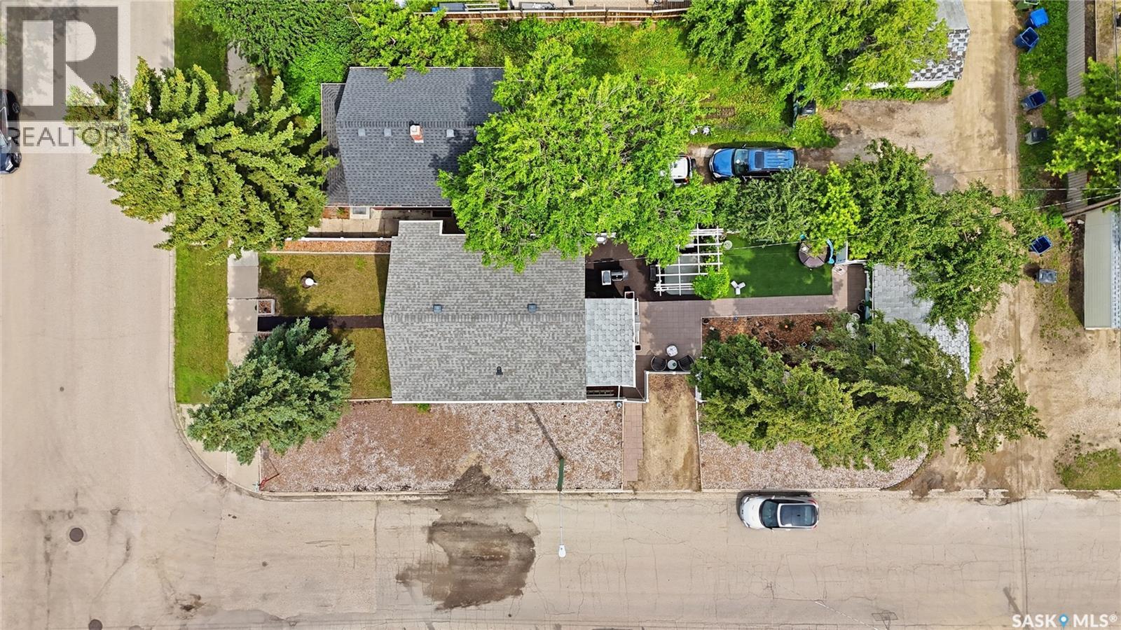 1001 4th AVENUE NE - 53
