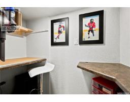3pc Bathroom - 1001 4th Avenue Ne, Moose Jaw, SK S6H1H9 Photo 10