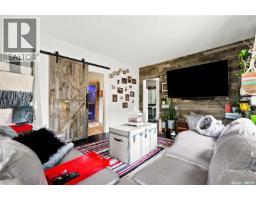 4pc Bathroom - 1001 4th Avenue Ne, Moose Jaw, SK S6H1H9 Photo 6