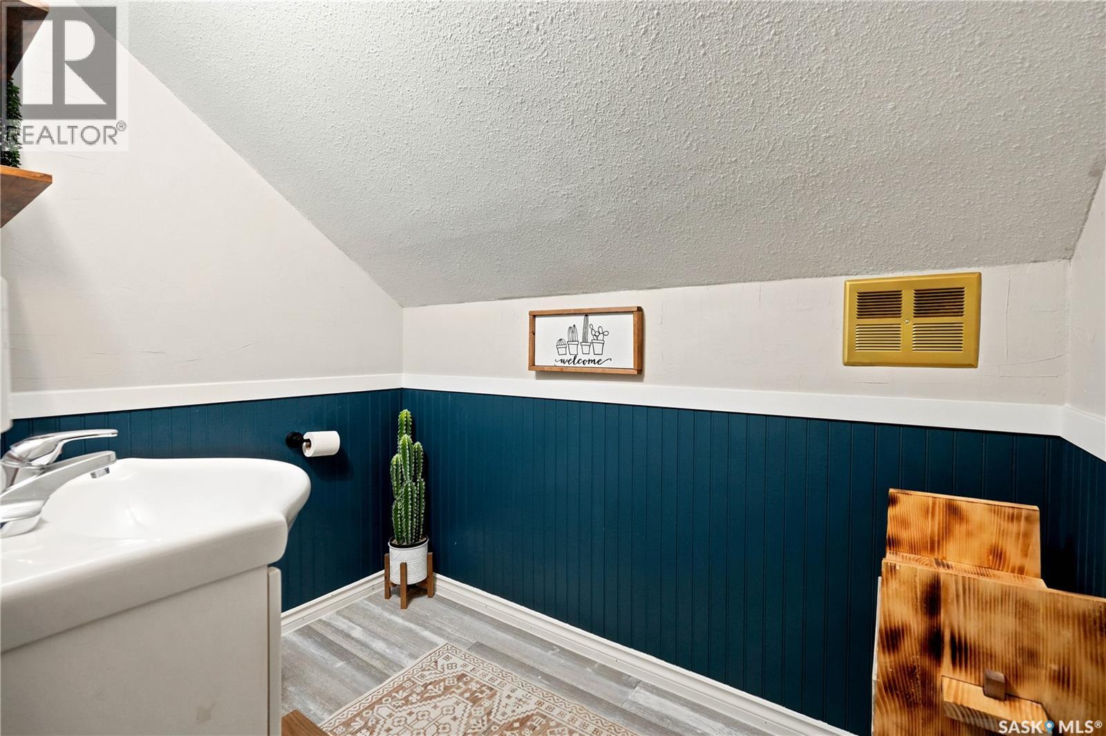 1157 3rd AVENUE NW - 26