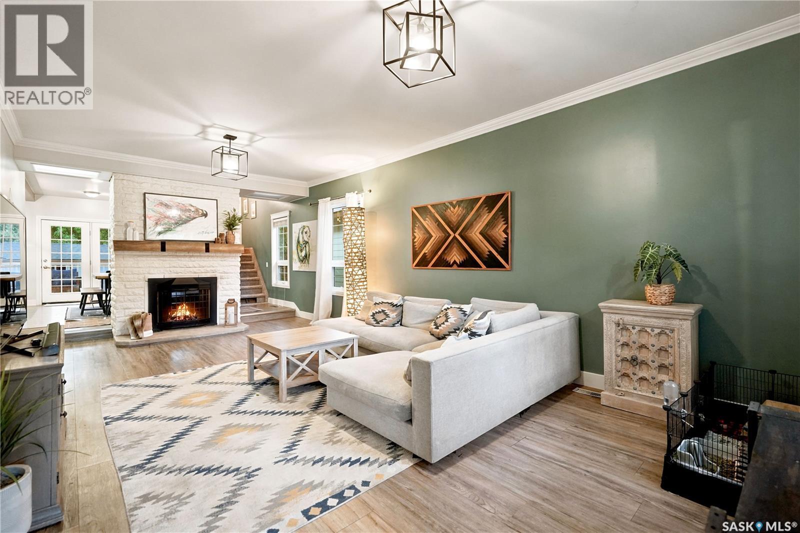 1157 3rd AVENUE NW - 4