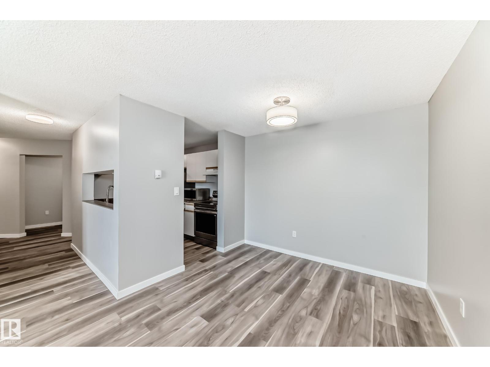 #306 2508 50 ST NW - 16