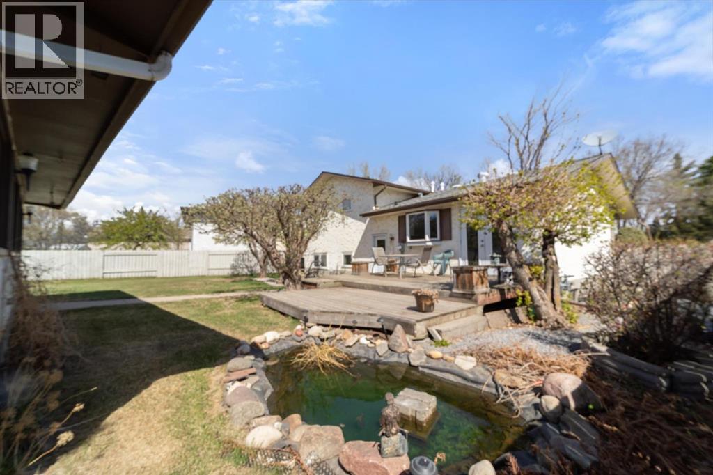 6121 39 Avenue - 26