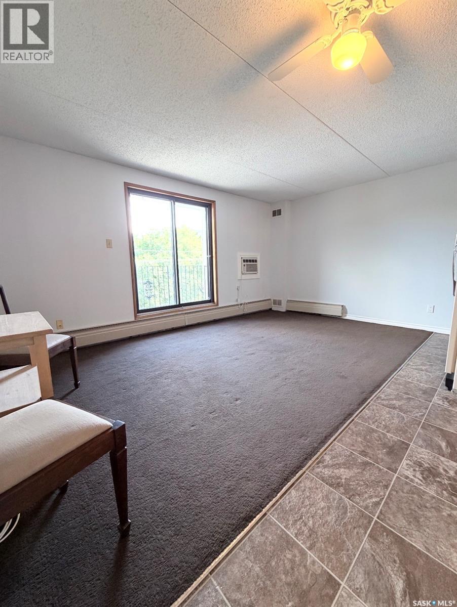 #303 2125 Osler STREET - Image 4