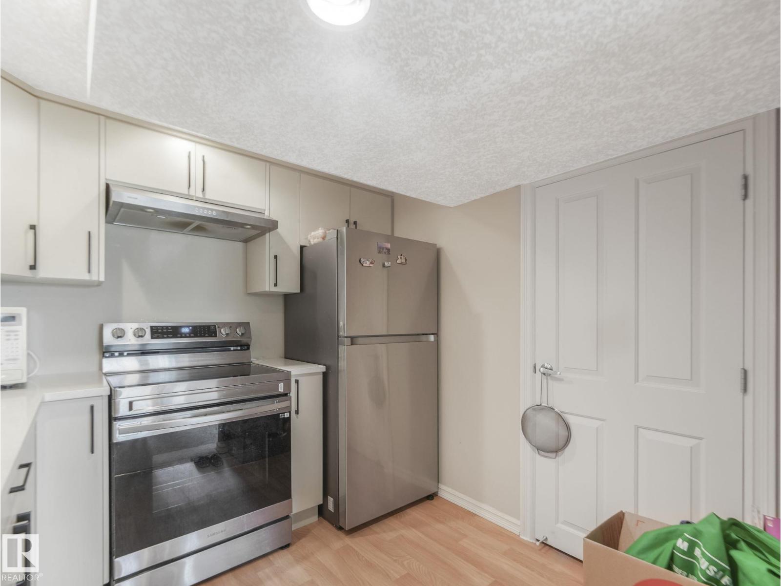 6303 4 AV SW SW - 45