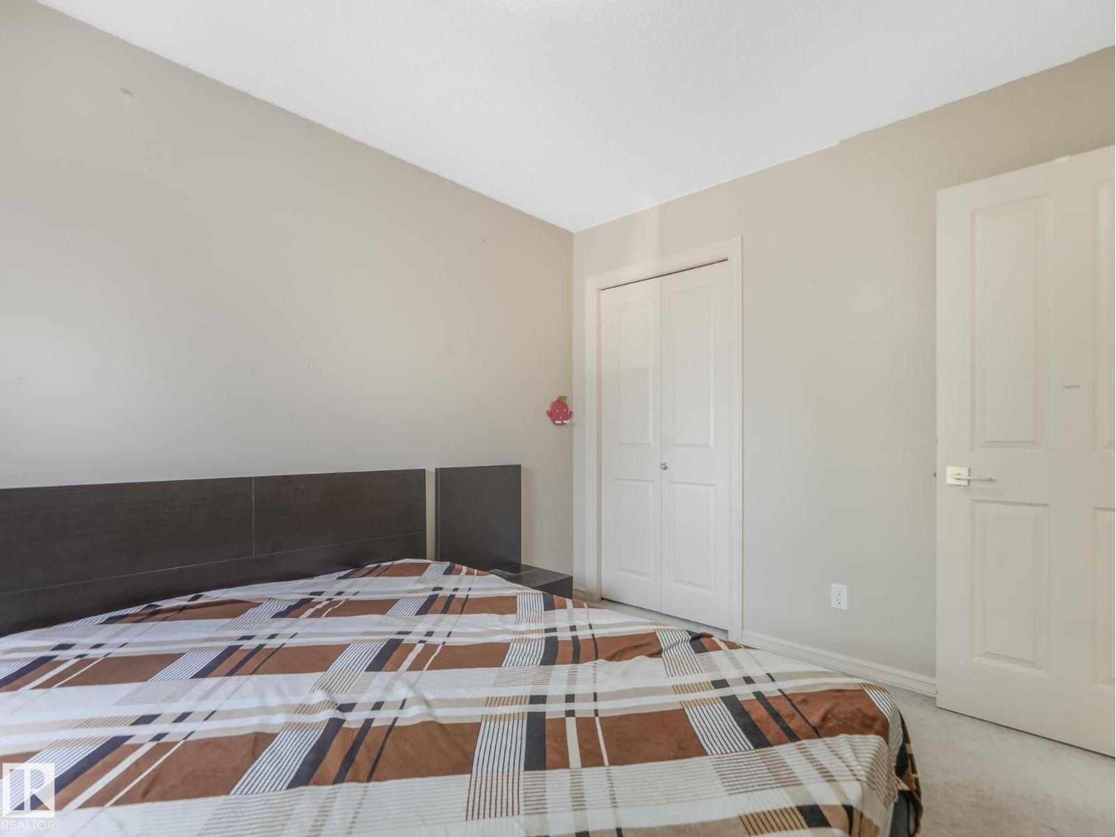 6303 4 AV SW SW - 24