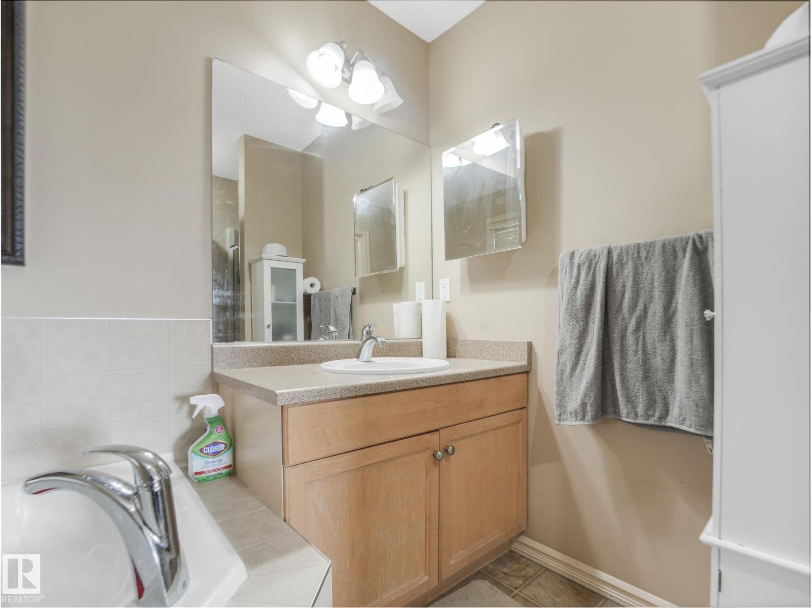 6303 4 AV SW SW - 35