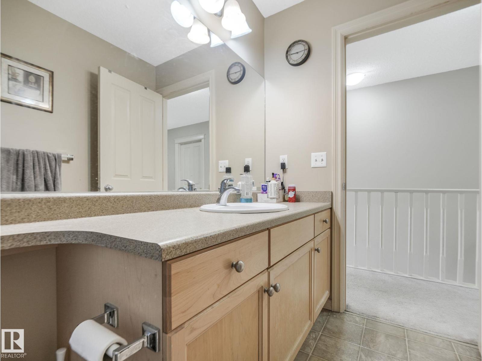 6303 4 AV SW SW - 34