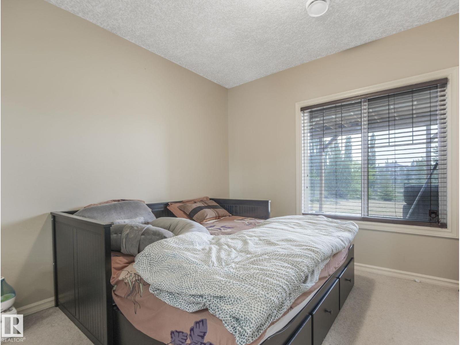 6303 4 AV SW SW - 42