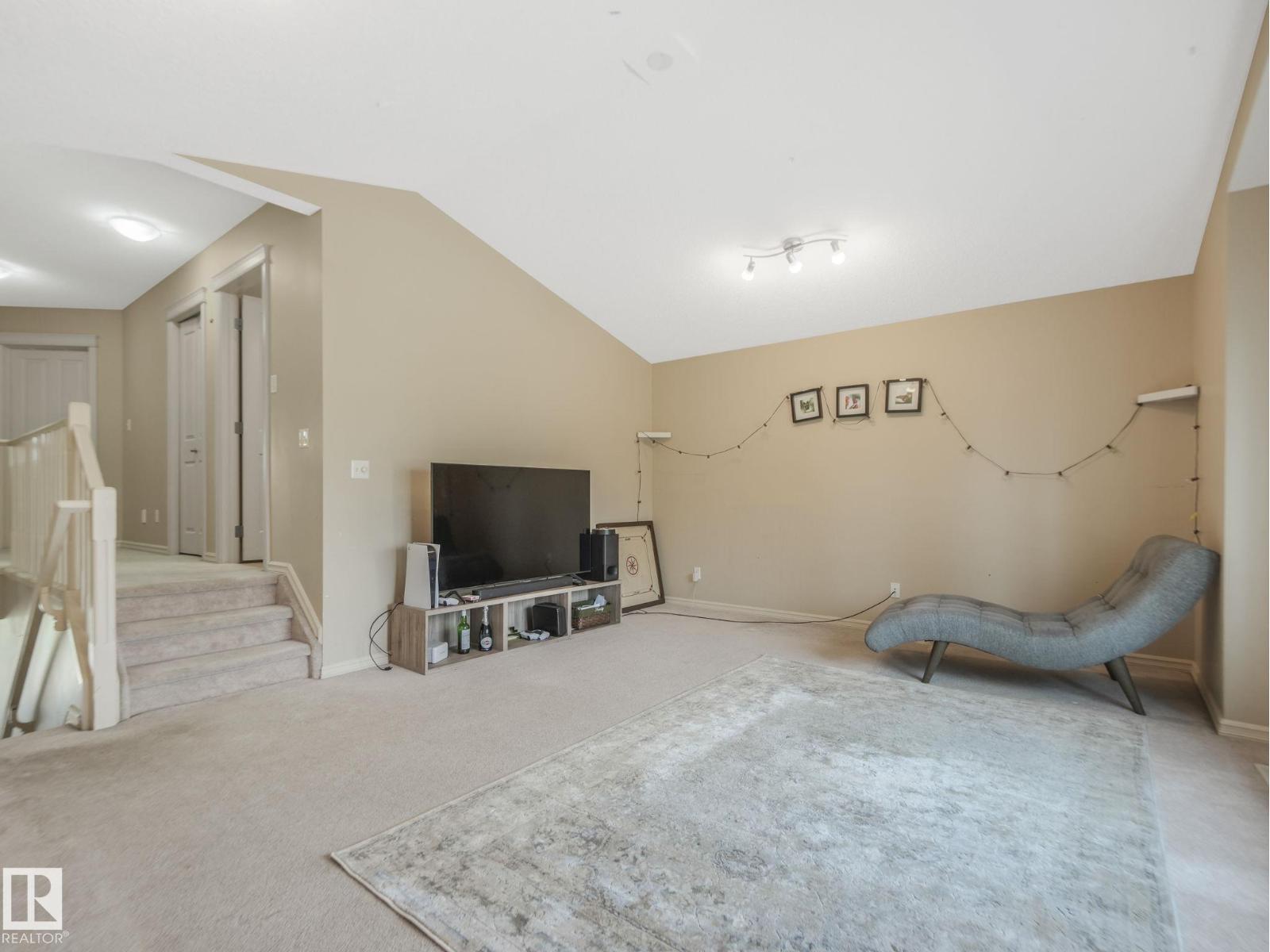 6303 4 AV SW SW - 20