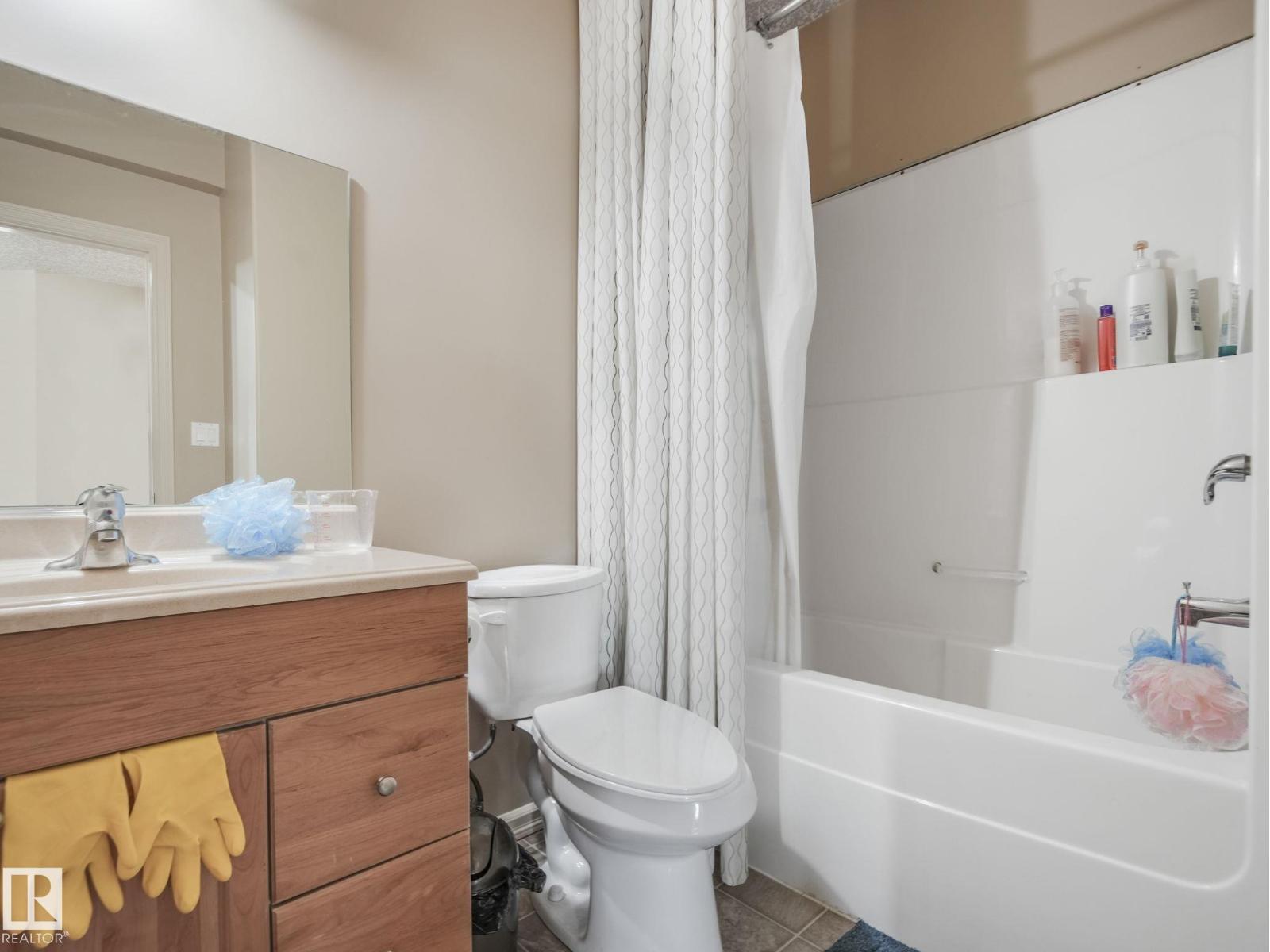 6303 4 AV SW SW - 49