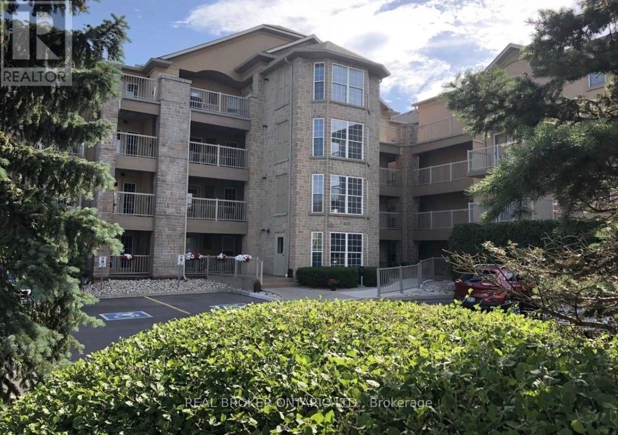Photo of 401 - 1470 BISHOPS GATE