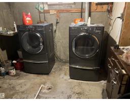 5012 58 Av, Viking, AB T0B4N0 Photo 8