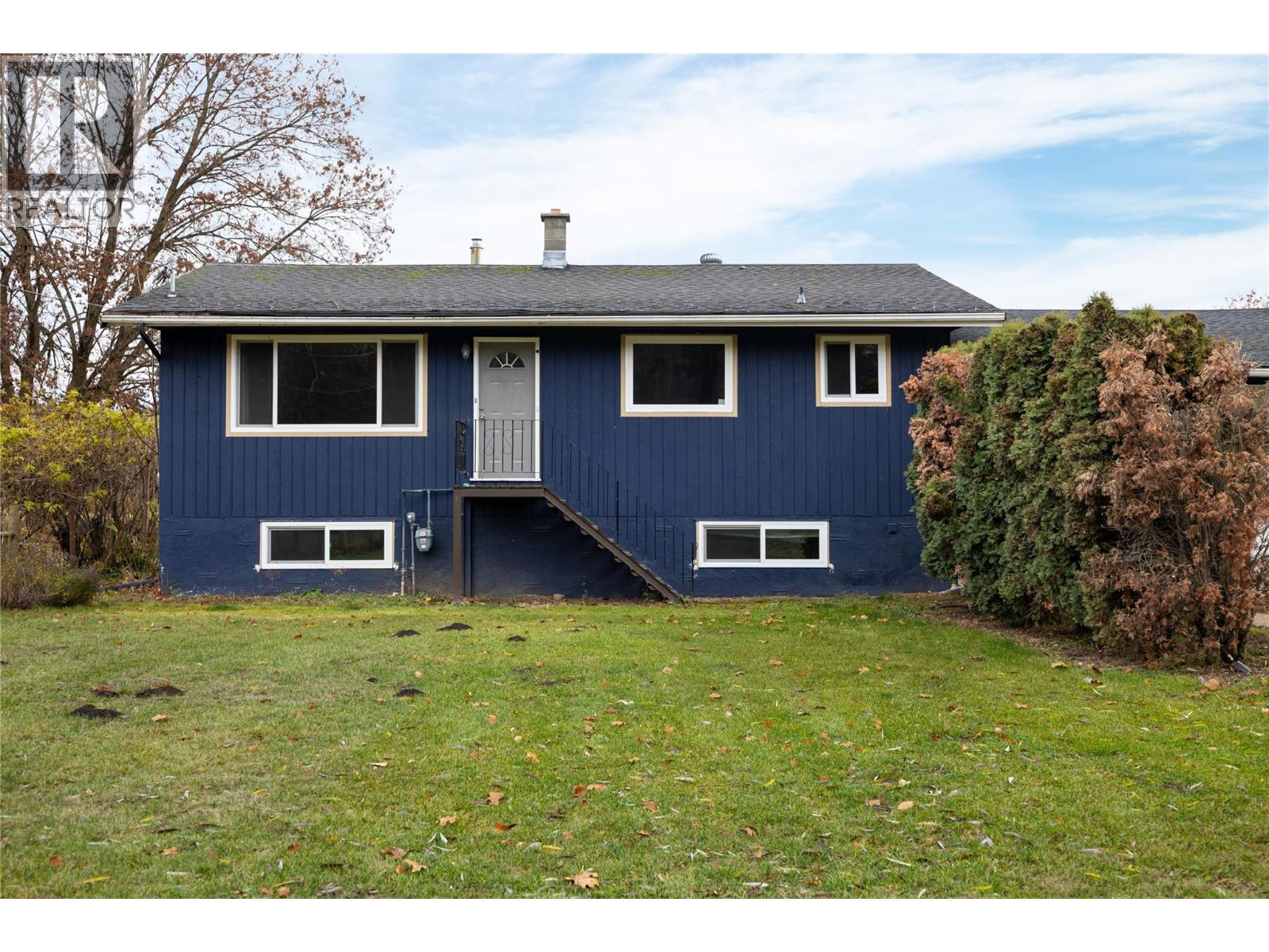 5712 6 Highway - 5