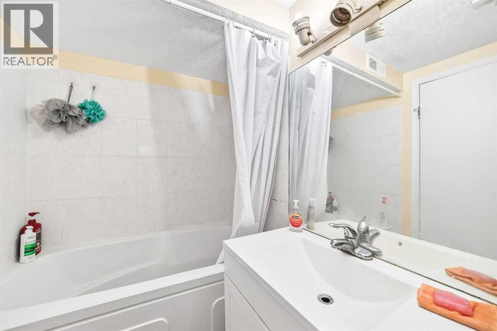 5051 Vantage Crescent NW - 22