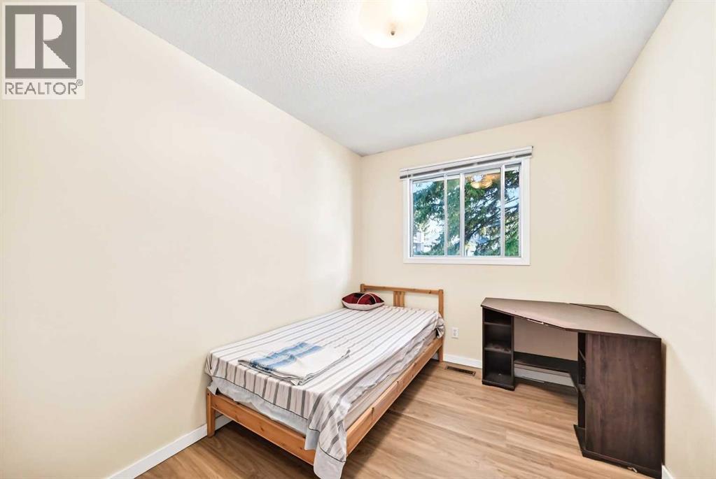 5051 Vantage Crescent NW - 12